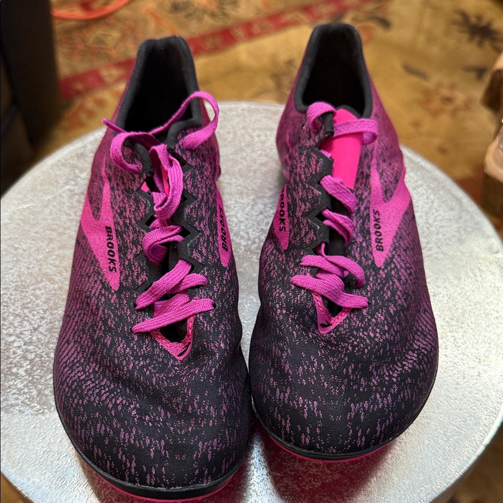 Brooks Women's Athletic Shoes in Pink and Black
